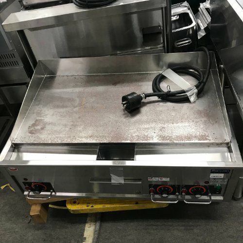マルゼン　電気グリドル　幅900×奥行600mm 3相200V電源 業務用/新品】【マルゼン】電気グリドル サーモスタット付 MEG-096 幅