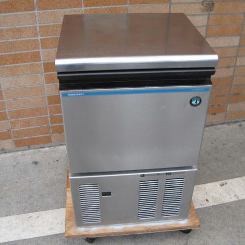 JWE-680C（旧JWE-680UB）【ホシザキ】食器洗浄機(ドアタイプ) 640×655
