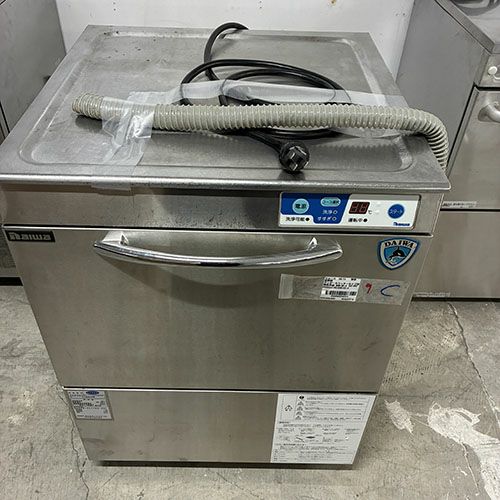 美品！ダイワ大和冷機 DDW-UE4(03-50) 食器洗浄機 アンダーカウンター 貯湯タンク内蔵 3相200V 厨房業務用食洗器 業界最長1年保証】【中古】食器洗浄機 アンダーカウンタータイプ 大和