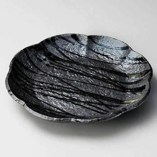 黒織部流し8.5花型皿 26.5×3.8cm 167-089