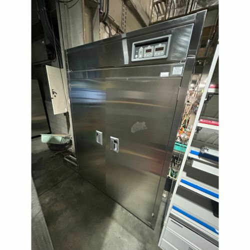 中古】消毒保管庫 フジマック FEDB10 幅900×奥行550×高さ1900 【送料
