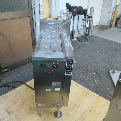 業界最長1年保証】【中古】ゆで麺機 3テボ 日本洗浄機 UML521E 幅330