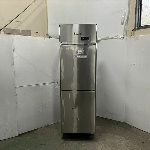 業界最長1年保証】【中古】縦型冷凍庫 フジマック FRF6180Ki 幅610