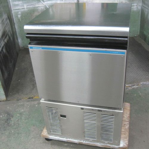中古製氷機35kgタイプキューブアイスの通販ならテンポスドットコム